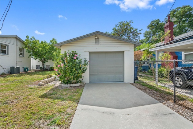 728 WOOD STREET, TAMPA, Florida 33604, 2 Bedrooms Bedrooms, ,1 BathroomBathrooms,Residential,For Sale,WOOD,MFRU8241239