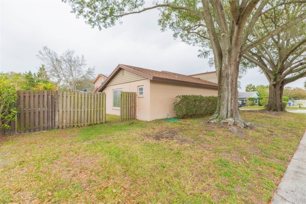 10338 DEL MAR CIRCLE, TAMPA, Florida 33624, 3 Bedrooms Bedrooms, ,2 BathroomsBathrooms,Residential,For Sale,DEL MAR,MFRT3497794