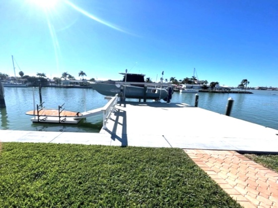 12500 5TH STREET, TREASURE ISLAND, Florida 33706, 3 Bedrooms Bedrooms, ,3 BathroomsBathrooms,Residential,For Sale,5TH,MFRU8225143