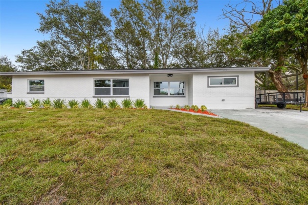 975 50TH STREET, ST PETERSBURG, Florida 33710, 3 Bedrooms Bedrooms, ,2 BathroomsBathrooms,Residential,For Sale,50TH,MFRU8223741