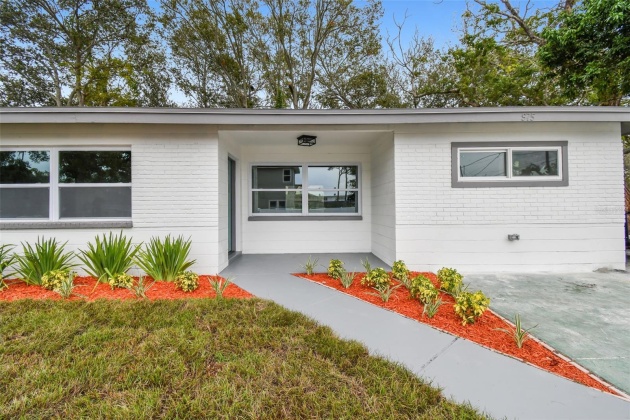 975 50TH STREET, ST PETERSBURG, Florida 33710, 3 Bedrooms Bedrooms, ,2 BathroomsBathrooms,Residential,For Sale,50TH,MFRU8223741