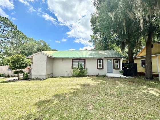 13420 US HIGHWAY 301, DADE CITY, Florida 33525, 3 Bedrooms Bedrooms, ,2 BathroomsBathrooms,Residential,For Sale,US HIGHWAY 301,MFRT3528052