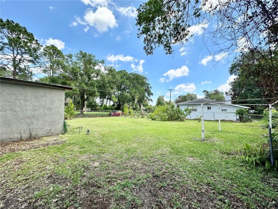 13420 US HIGHWAY 301, DADE CITY, Florida 33525, 3 Bedrooms Bedrooms, ,2 BathroomsBathrooms,Residential,For Sale,US HIGHWAY 301,MFRT3528052