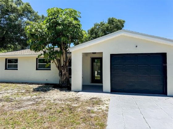 11680 LEISURE LANE, LARGO, Florida 33773, 3 Bedrooms Bedrooms, ,2 BathroomsBathrooms,Residential,For Sale,LEISURE,MFRW7865035