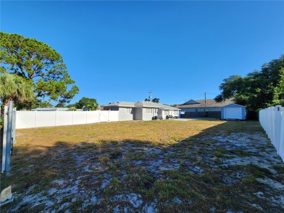 1712 CLARK AVENUE, TAMPA, Florida 33629, 3 Bedrooms Bedrooms, ,1 BathroomBathrooms,Residential,For Sale,CLARK,MFRT3528342