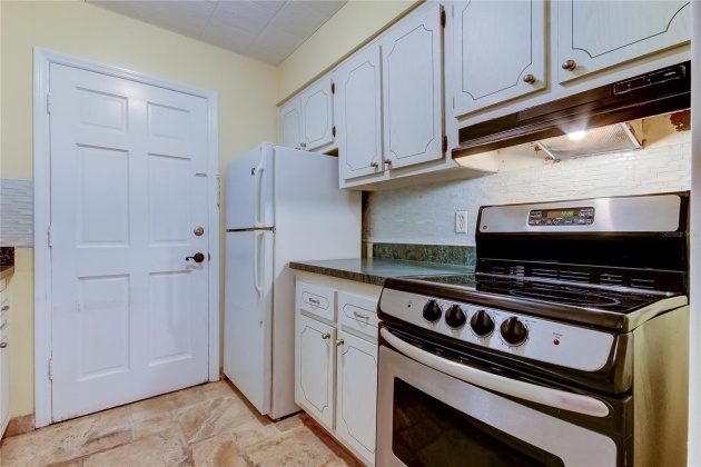 350 79TH AVENUE, SAINT PETERSBURG, Florida 33702, 1 Bedroom Bedrooms, ,1 BathroomBathrooms,Residential,For Sale,79TH,MFRU8243251