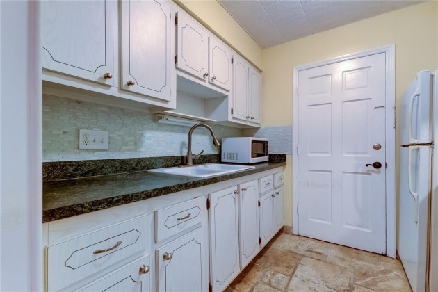 350 79TH AVENUE, SAINT PETERSBURG, Florida 33702, 1 Bedroom Bedrooms, ,1 BathroomBathrooms,Residential,For Sale,79TH,MFRU8243251