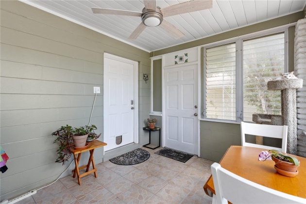 830 SOUTHWEST BOULEVARD, SAINT PETERSBURG, Florida 33703, 2 Bedrooms Bedrooms, ,1 BathroomBathrooms,Residential,For Sale,SOUTHWEST,MFRU8243343