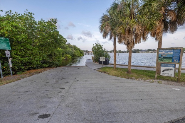 2924 1ST STREET, SAINT PETERSBURG, Florida 33704, 3 Bedrooms Bedrooms, ,2 BathroomsBathrooms,Residential,For Sale,1ST,MFRU8242455