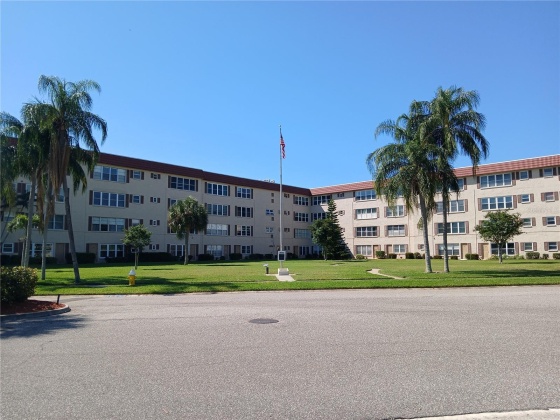 9950 62ND TERRACE, ST PETERSBURG, Florida 33708, 1 Bedroom Bedrooms, ,1 BathroomBathrooms,Residential,For Sale,62ND,MFRU8226453