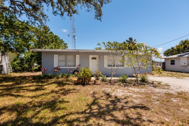 1224 BELLEVUE BOULEVARD, CLEARWATER, Florida 33756, 3 Bedrooms Bedrooms, ,2 BathroomsBathrooms,Residential,For Sale,BELLEVUE,MFRT3523769