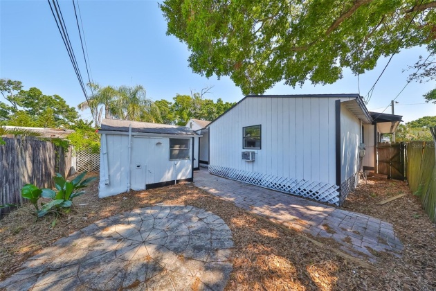 2133 44TH AVENUE, ST PETERSBURG, Florida 33714, 3 Bedrooms Bedrooms, ,1 BathroomBathrooms,Residential,For Sale,44TH,MFRT3513585