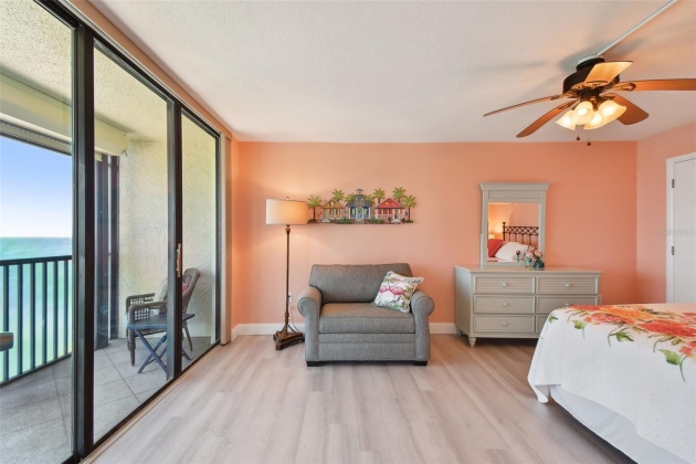 15400 GULF BOULEVARD, MADEIRA BEACH, Florida 33708, 3 Bedrooms Bedrooms, ,2 BathroomsBathrooms,Residential,For Sale,GULF,MFRU8244100