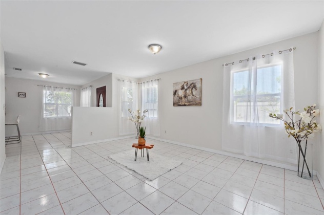 2851 58TH PLACE, ST PETERSBURG, Florida 33714, 3 Bedrooms Bedrooms, ,1 BathroomBathrooms,Residential,For Sale,58TH,MFRU8235396