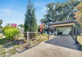 4512 BRAY ROAD, TAMPA, Florida 33634, 2 Bedrooms Bedrooms, ,2 BathroomsBathrooms,Residential,For Sale,BRAY,MFRT3529064