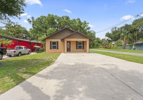 1312 CHURCH STREET, PLANT CITY, Florida 33563, 3 Bedrooms Bedrooms, ,2 BathroomsBathrooms,Residential,For Sale,CHURCH,MFRU8242757