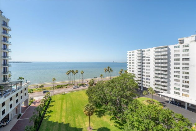 2109 BAYSHORE BOULEVARD, TAMPA, Florida 33606, 1 Bedroom Bedrooms, ,1 BathroomBathrooms,Residential,For Sale,BAYSHORE,MFRT3529645