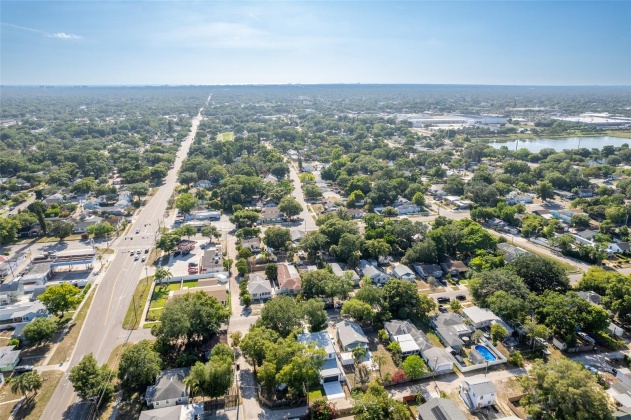 929 27TH STREET, SAINT PETERSBURG, Florida 33713, 4 Bedrooms Bedrooms, ,3 BathroomsBathrooms,Residential,For Sale,27TH,MFRU8244380