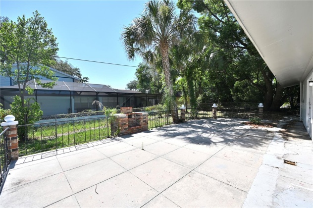 8019 CARDINAL DRIVE, TAMPA, Florida 33617, 5 Bedrooms Bedrooms, ,4 BathroomsBathrooms,Residential,For Sale,CARDINAL,MFRO6209210