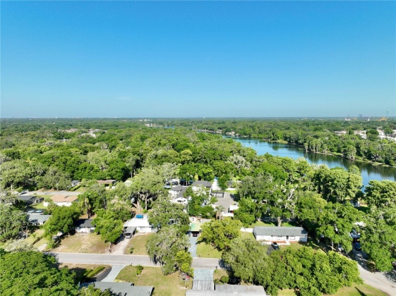 8019 CARDINAL DRIVE, TAMPA, Florida 33617, 5 Bedrooms Bedrooms, ,4 BathroomsBathrooms,Residential,For Sale,CARDINAL,MFRO6209210