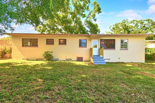 2120 ELM STREET, TAMPA, Florida 33604, 3 Bedrooms Bedrooms, ,2 BathroomsBathrooms,Residential,For Sale,ELM,MFRO6208443