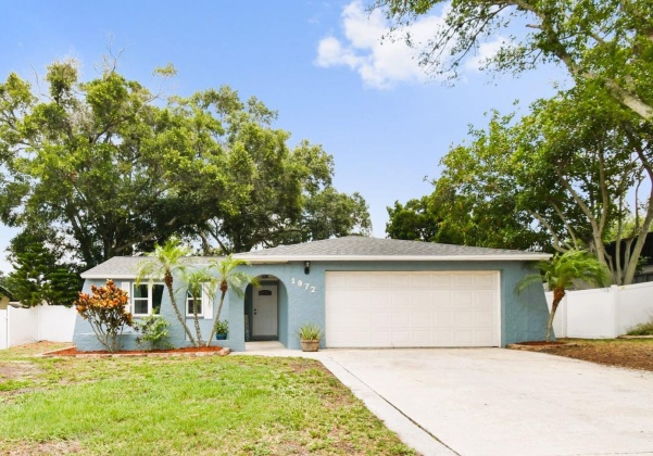 1972 SOURWOOD BOULEVARD, DUNEDIN, Florida 34698, 3 Bedrooms Bedrooms, ,2 BathroomsBathrooms,Residential,For Sale,SOURWOOD,MFRU8244522