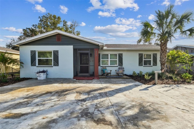 272 40TH AVENUE, ST PETERSBURG, Florida 33703, 3 Bedrooms Bedrooms, ,2 BathroomsBathrooms,Residential,For Sale,40TH,MFRU8221684