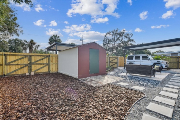 272 40TH AVENUE, ST PETERSBURG, Florida 33703, 3 Bedrooms Bedrooms, ,2 BathroomsBathrooms,Residential,For Sale,40TH,MFRU8221684