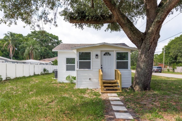 1801 ANNIE STREET, TAMPA, Florida 33612, 2 Bedrooms Bedrooms, ,1 BathroomBathrooms,Residential,For Sale,ANNIE,MFRU8244753