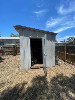 6143 136TH AVENUE, CLEARWATER, Florida 33760, 3 Bedrooms Bedrooms, ,2 BathroomsBathrooms,Residential,For Sale,136TH,MFRT3531885