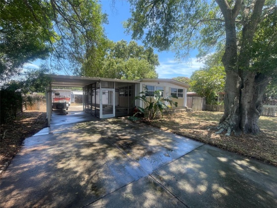 6143 136TH AVENUE, CLEARWATER, Florida 33760, 3 Bedrooms Bedrooms, ,2 BathroomsBathrooms,Residential,For Sale,136TH,MFRT3531885