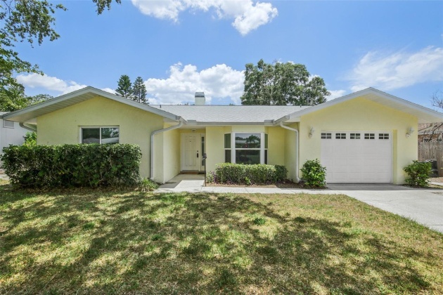 1011 CONNECTICUT ROAD, TARPON SPRINGS, Florida 34689, 3 Bedrooms Bedrooms, ,2 BathroomsBathrooms,Residential,For Sale,CONNECTICUT,MFRT3531929