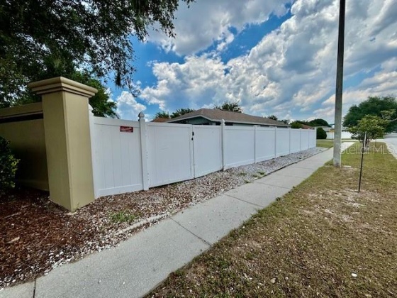 10435 PARAGON PLACE, RIVERVIEW, Florida 33578, 3 Bedrooms Bedrooms, ,2 BathroomsBathrooms,Residential,For Sale,PARAGON,MFRT3531241