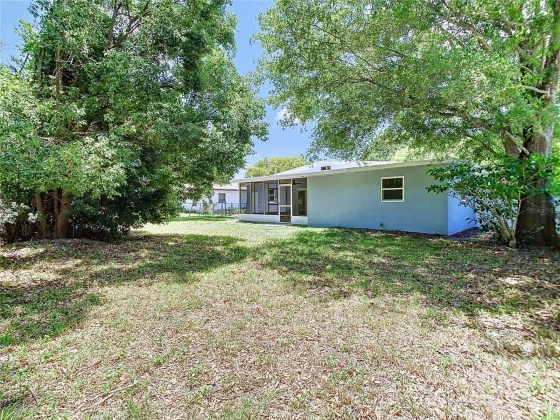 616 11TH STREET, LARGO, Florida 33770, 3 Bedrooms Bedrooms, ,2 BathroomsBathrooms,Residential,For Sale,11TH,MFRU8245423