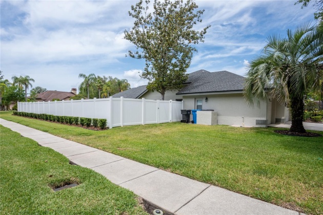 17302 CARRIAGE WAY, ODESSA, Florida 33556, 4 Bedrooms Bedrooms, ,3 BathroomsBathrooms,Residential,For Sale,CARRIAGE,MFRT3523103