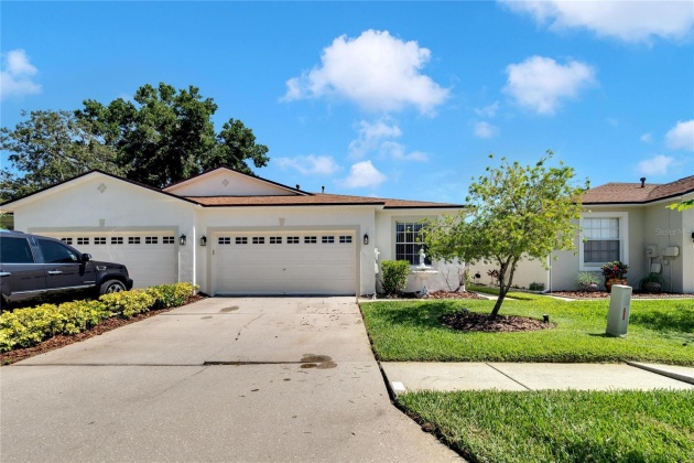 10512 FIRE OAK COURT, RIVERVIEW, Florida 33578, 3 Bedrooms Bedrooms, ,2 BathroomsBathrooms,Residential,For Sale,FIRE OAK,MFRT3532136