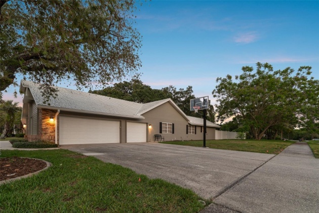 528 HUMPHRIES ROAD, SAFETY HARBOR, Florida 34695, 4 Bedrooms Bedrooms, ,3 BathroomsBathrooms,Residential,For Sale,HUMPHRIES,MFRT3531550