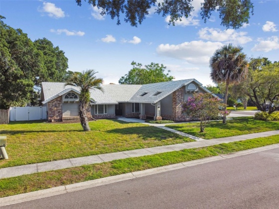 528 HUMPHRIES ROAD, SAFETY HARBOR, Florida 34695, 4 Bedrooms Bedrooms, ,3 BathroomsBathrooms,Residential,For Sale,HUMPHRIES,MFRT3531550