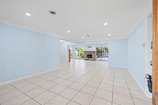 8326 40TH PLACE, SAINT PETERSBURG, Florida 33709, 3 Bedrooms Bedrooms, ,2 BathroomsBathrooms,Residential,For Sale,40TH,MFRT3531767