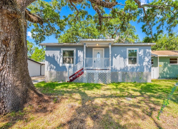 7215 KISSIMMEE STREET, TAMPA, Florida 33616, 2 Bedrooms Bedrooms, ,2 BathroomsBathrooms,Residential,For Sale,KISSIMMEE,MFRU8244456