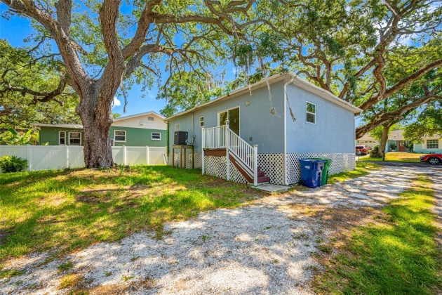 7215 KISSIMMEE STREET, TAMPA, Florida 33616, 2 Bedrooms Bedrooms, ,2 BathroomsBathrooms,Residential,For Sale,KISSIMMEE,MFRU8244456