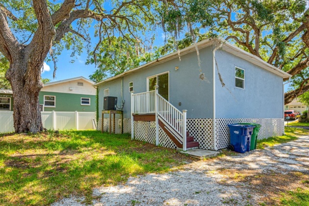 7215 KISSIMMEE STREET, TAMPA, Florida 33616, 2 Bedrooms Bedrooms, ,2 BathroomsBathrooms,Residential,For Sale,KISSIMMEE,MFRU8244456