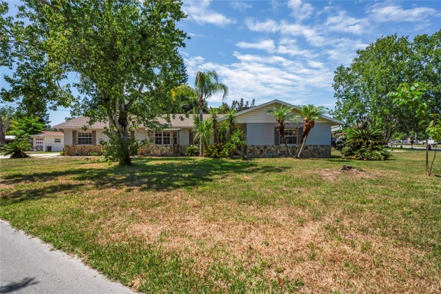 5345 CARLTON ROAD, NEW PORT RICHEY, Florida 34652, 3 Bedrooms Bedrooms, ,2 BathroomsBathrooms,Residential,For Sale,CARLTON,MFRU8244141