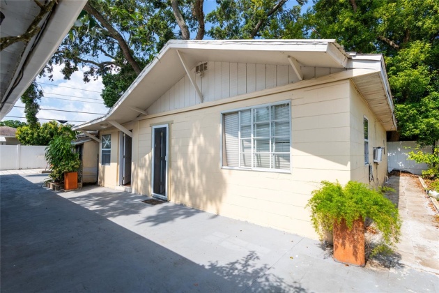 4804 FREMONT AVENUE, TAMPA, Florida 33603, 3 Bedrooms Bedrooms, ,2 BathroomsBathrooms,Residential,For Sale,FREMONT,MFRT3532301