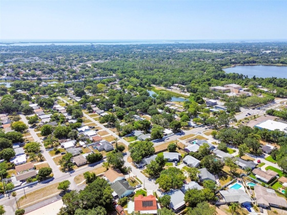 2013 ROUNTREE COURT, CLEARWATER, Florida 33763, 3 Bedrooms Bedrooms, ,2 BathroomsBathrooms,Residential,For Sale,ROUNTREE,MFRU8245651