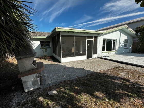 360 145TH AVENUE, MADEIRA BEACH, Florida 33708, 3 Bedrooms Bedrooms, ,2 BathroomsBathrooms,Residential,For Sale,145TH,MFRU8245090