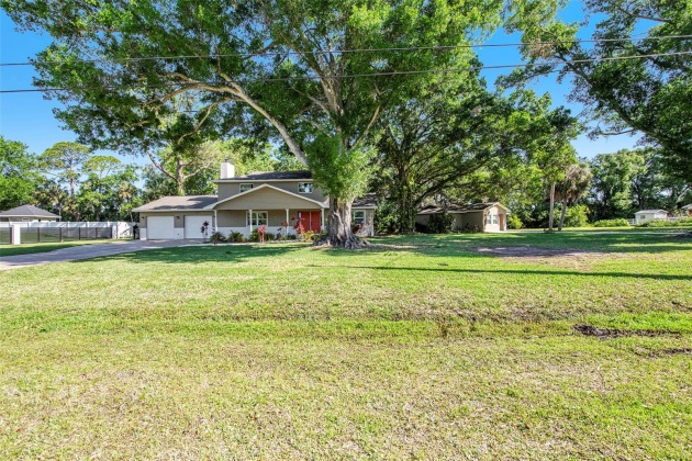 12805 HORSESHOE ROAD, TAMPA, Florida 33626, 5 Bedrooms Bedrooms, ,3 BathroomsBathrooms,Residential,For Sale,HORSESHOE,MFRT3519035