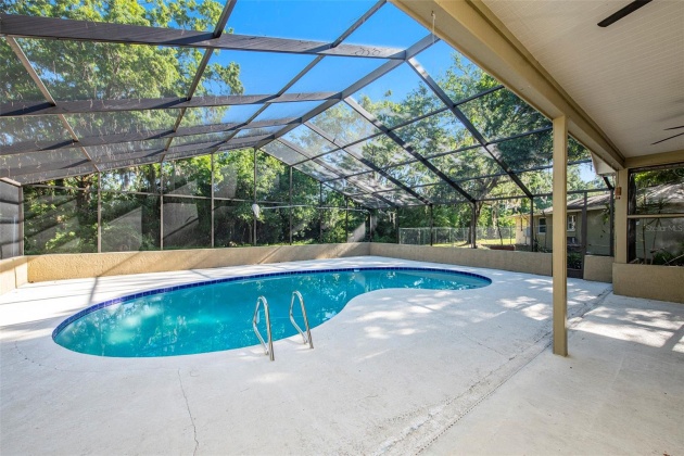 12805 HORSESHOE ROAD, TAMPA, Florida 33626, 5 Bedrooms Bedrooms, ,3 BathroomsBathrooms,Residential,For Sale,HORSESHOE,MFRT3519035