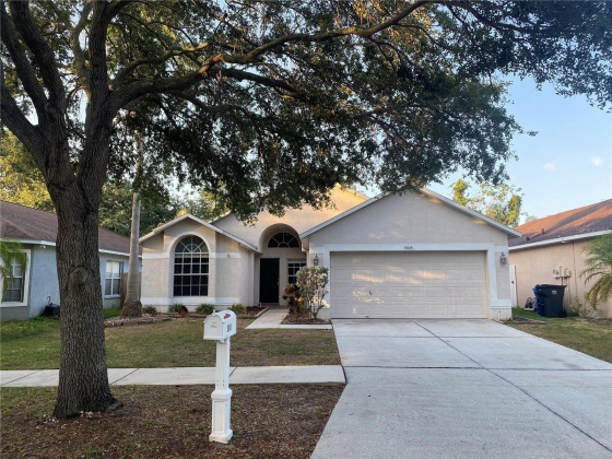 9045 EGRET COVE CIRCLE, RIVERVIEW, Florida 33578, 3 Bedrooms Bedrooms, ,2 BathroomsBathrooms,Residential,For Sale,EGRET COVE,MFRU8244920