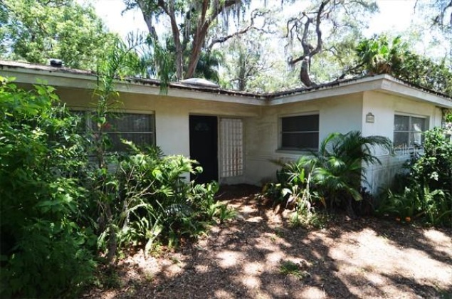 1697 VELMA DRIVE, LARGO, Florida 33770, 2 Bedrooms Bedrooms, ,2 BathroomsBathrooms,Residential,For Sale,VELMA,MFRU8245775